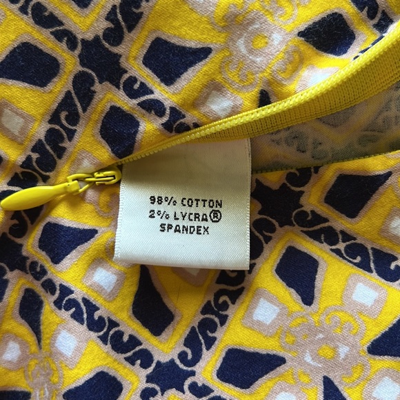 Talbots Geometric Art Blouse Size: M - Picture 5 of 6